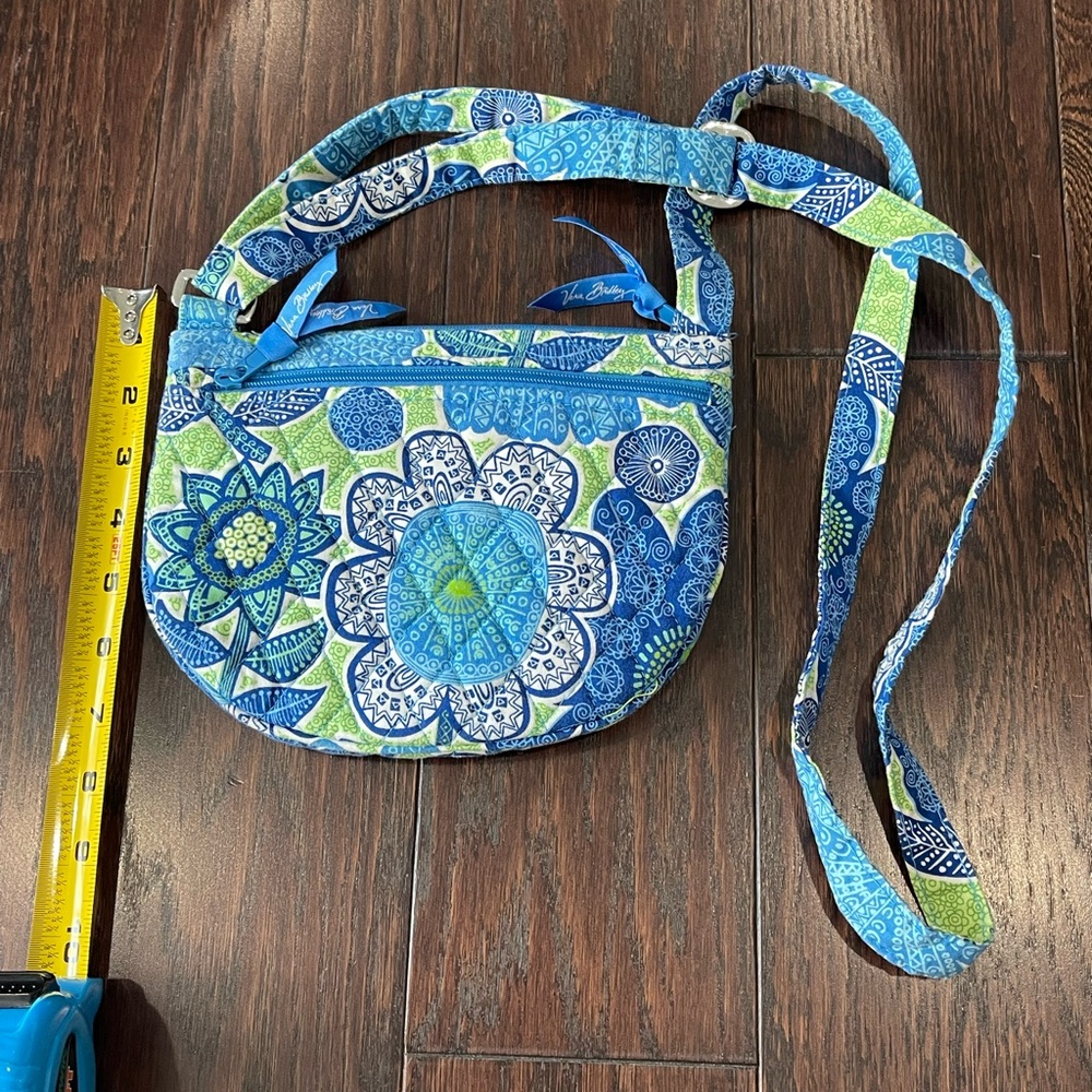 Vera Bradley Purse Retired Lizzy Doodle Daisy Shoulder Bag Cross Body Floral